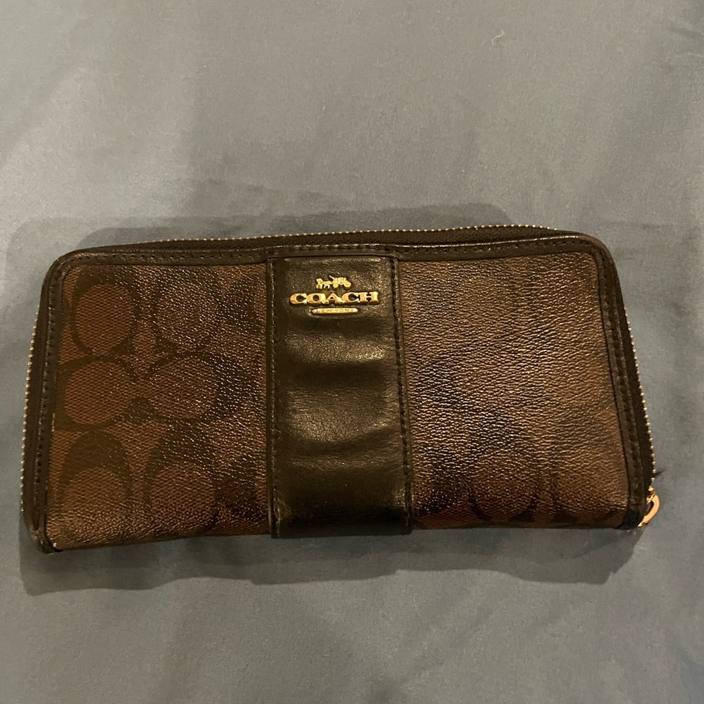 Coach wallet